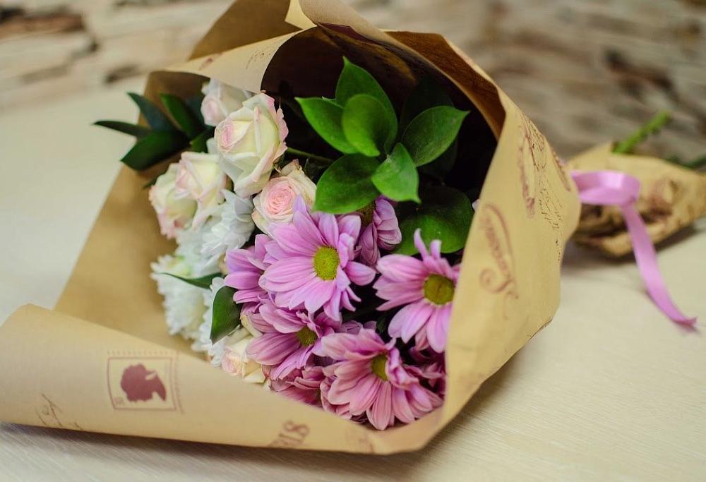 Букет цветов из: Розы и Хризантемы в Кшенский