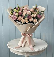 Букет цветов из:  Розы и Лизиантусы в Кшенский