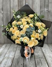 Букет цветов из:  Розы и Лизиантусы в Кшенский