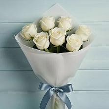 Букет 7 Белых роз Эдлесс Лав в Кшенский
