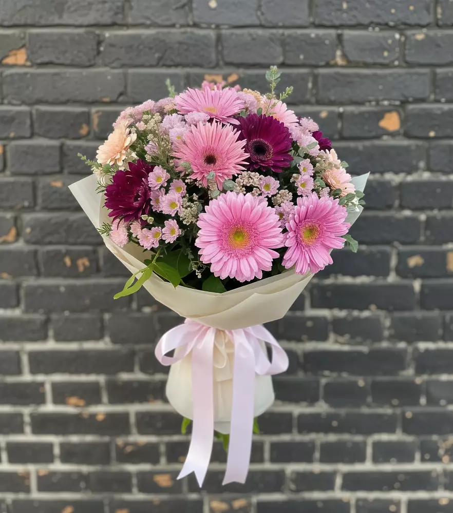 Букет цветов из: Герберы и Хризантемы в Кшенский