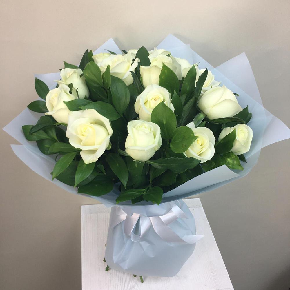 Букет 15 Белых роз Проуд в Кшенский