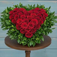 Цветочная композиция из Розы в виде сердца в Кшенский