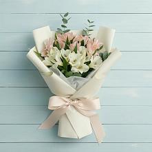 Букет цветов из:  Альстромерии #REPLACE_PRED# Кшенский
