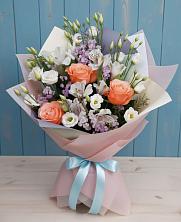 Букет цветов из:  Лизиантусы, Розы, Альстромерии и Гипсофила в Кшенский