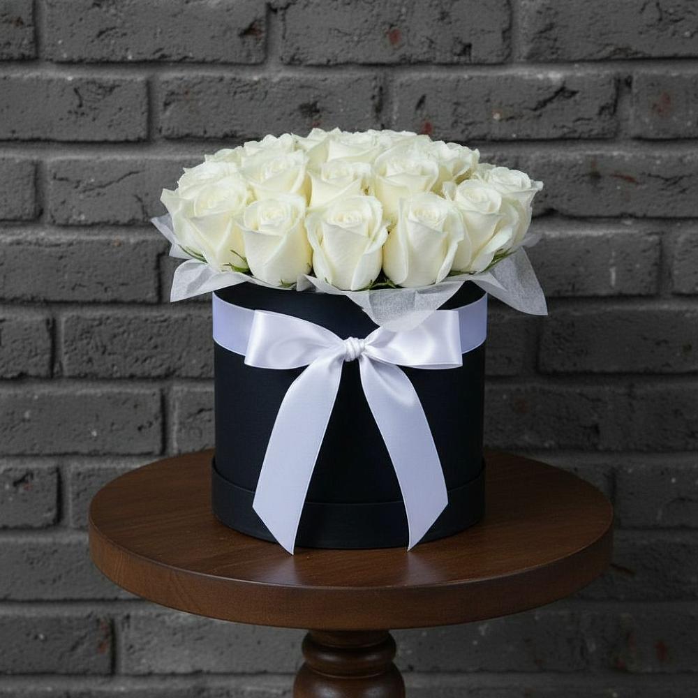 Цветочная композиция из Розы в шляпной коробке в Кшенский