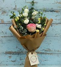 Букет цветов из:  Розы и Лизиантусы в Кшенский