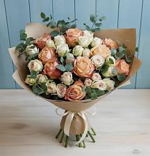 Букет цветов из:  Альстромерии и Розы в Кшенский