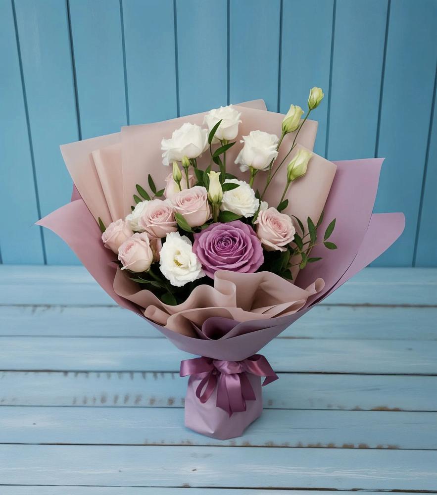 Букет цветов из: Розы и Лизиантусы в Кшенский